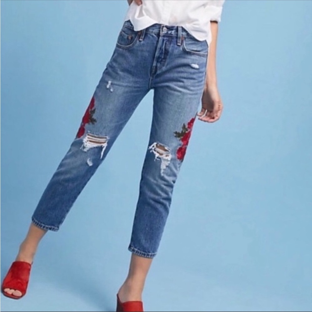 Anthropologie x Levi’s 501 Floral Embroidered Distressed Cropped Taper 27 - Picture 2 of 16